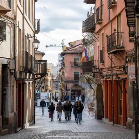 Magic Iii A 15 Segundos De La Plaza Mayor Y 1 Minuto De La Catedral Leão